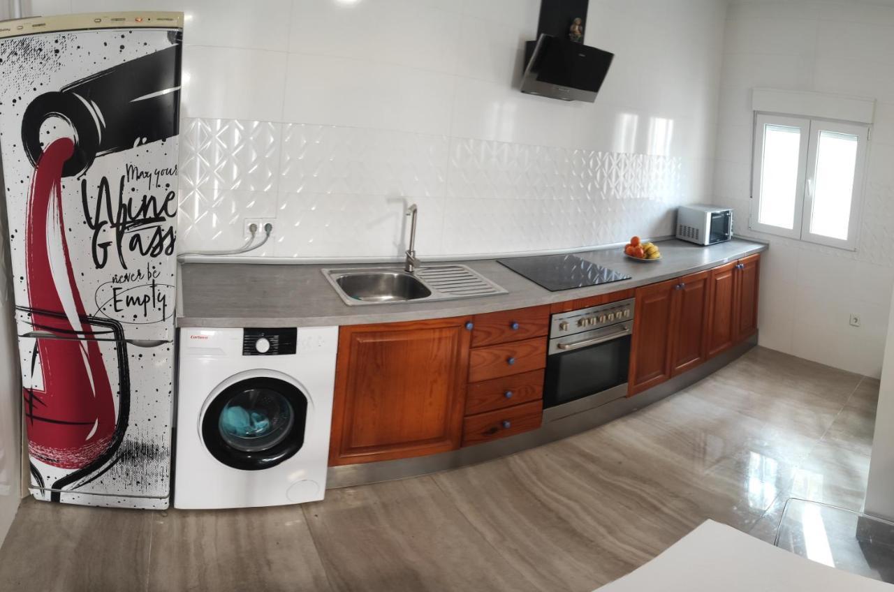 Precioso Bajo Muy Grande A 200 Metros De Playa Apartment Chipiona Exterior photo